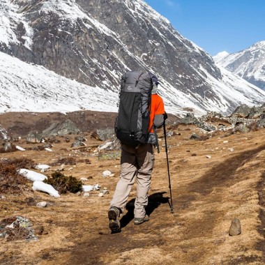 Рюкзак туристический NATUREHIKE Rock, 60L+5L, 26х18х67см, черный